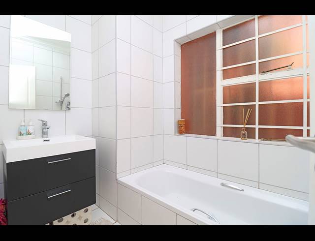 3 BEDROOM SECTIONAL TITLE FOR SALE IN HIGHLANDS NORTH